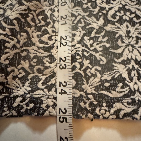 Loft short sleeve textured top - Picture 4 of 5